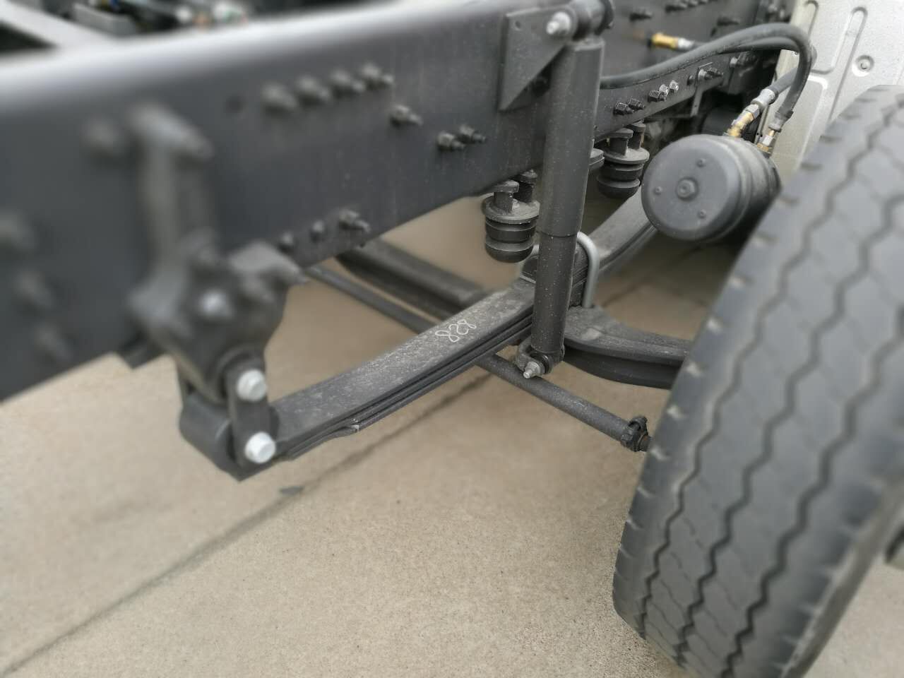 �֠���ǰ�ĺ������܇(ch��)�DƬ