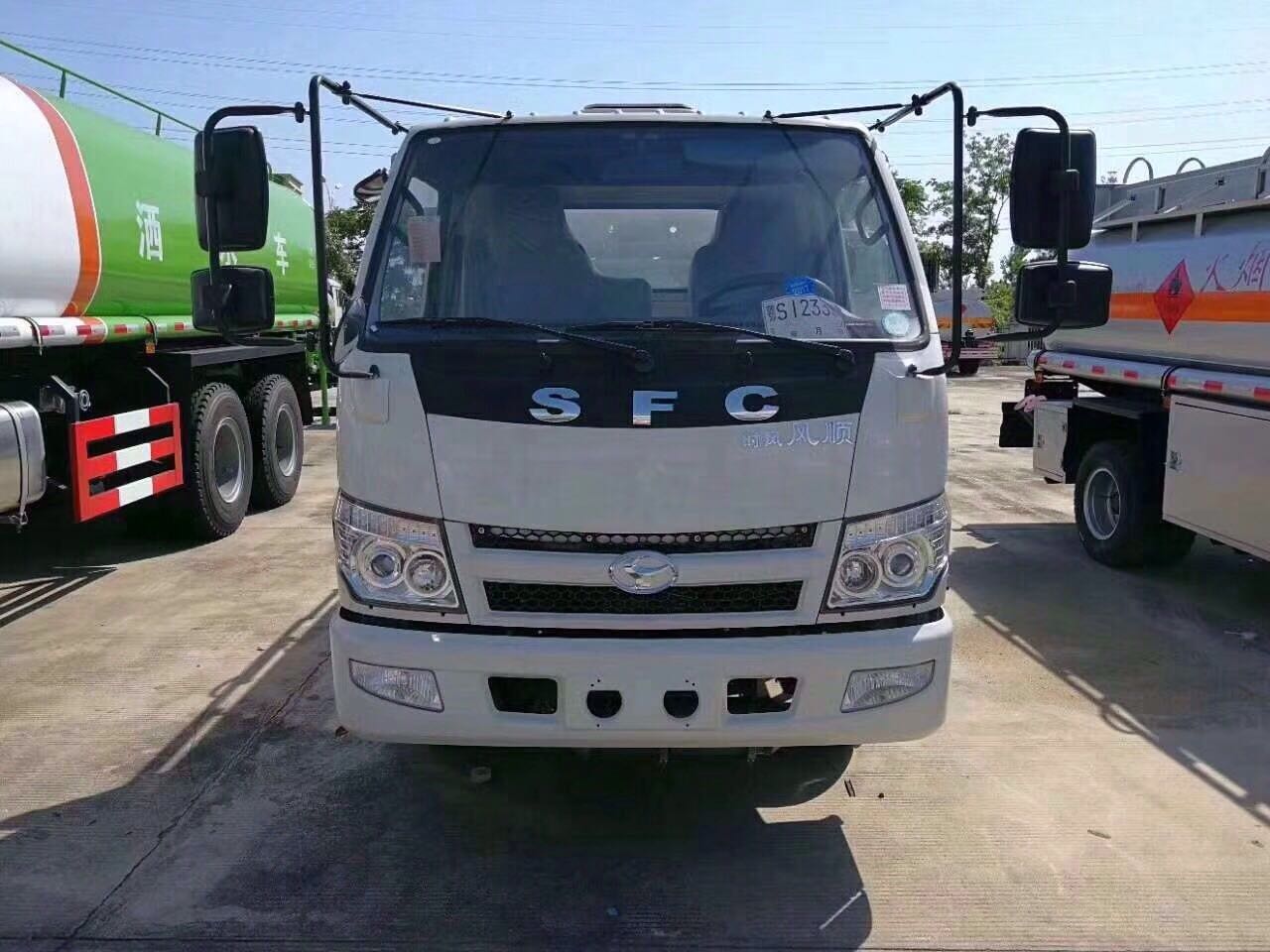 �r�L(f��ng)�L(f��ng)혼���܇�DƬ