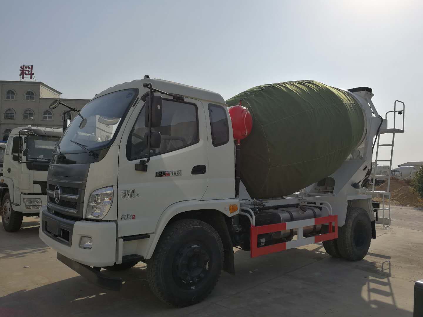 ��������?j��n)����? border=