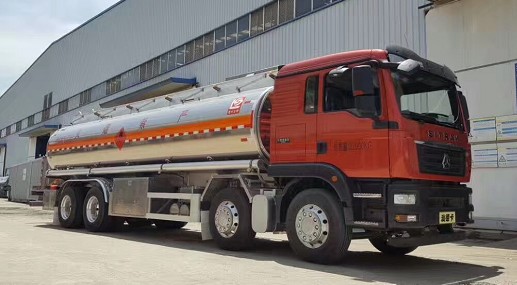 �����ǵ¿�ǰ�ĺ���͹�܇�DƬ