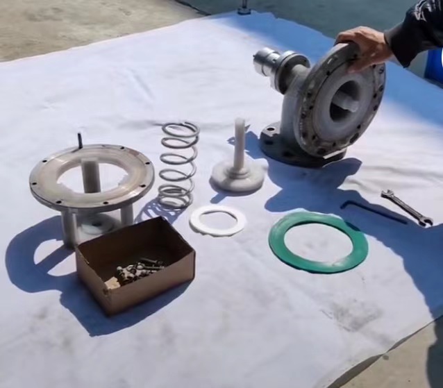 �r�������y���Q�ܷ�|�������E�DƬ