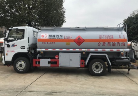 ����8���|�L(f��ng)�͹�܇/�\��܇