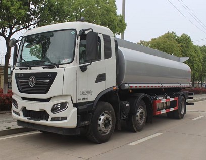 國(guó)六東風(fēng)天錦小三軸普通液體運(yùn)輸車圖片 國(guó)六東風(fēng)天錦小三軸普通液體運(yùn)輸車圖片