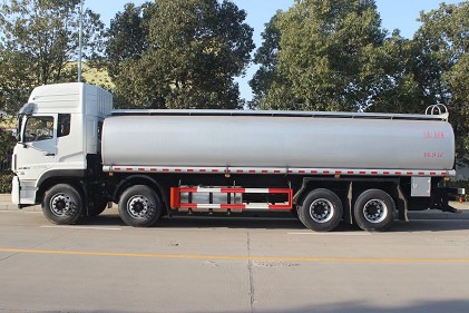 �����|�L(f��ng)����ǰ�ĺ�˹�Һ܇�DƬ