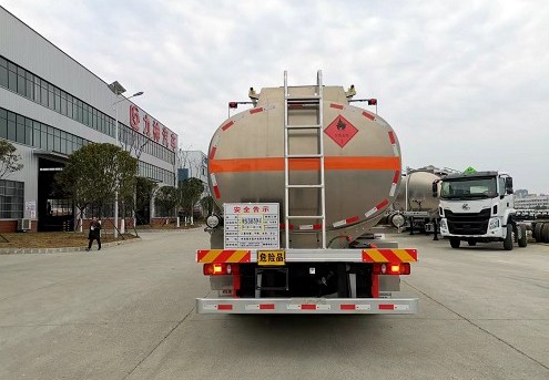 ��������|�L(f��ng)���\�w�C(j��)����܇�෽λ�DƬ