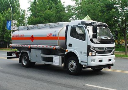 �����|�L����8.6���\��܇