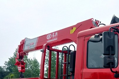 �L�dֱ�۵��C(j��)�DƬ