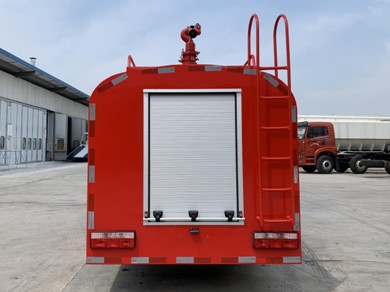 東風小多利卡雙排消防灑水車 東風小多利卡雙排消防灑水車