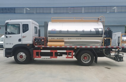 9�����|�L(f��ng)������D9��(bi��o)��(zh��n)�͞r������܇