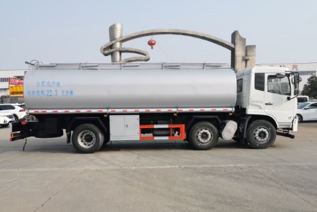 東風(fēng)天錦小三軸23方/25.5方供液車(chē)_舜德牌SDS5250TGYDF6型供液車(chē) 東風(fēng)天錦小三軸23方/25.5方供液車(chē)_舜德牌SDS5250TGYDF6型供液車(chē)