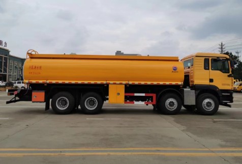 �����ǵ¿�ǰ�ĺ����ͨҺ�w�\ݔ܇