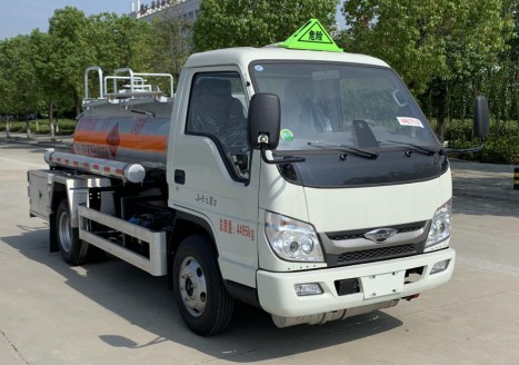 ����С��֮��1.5���{(l��n)����ȼҺ�w��ʽ�\(y��n)ݔ܇