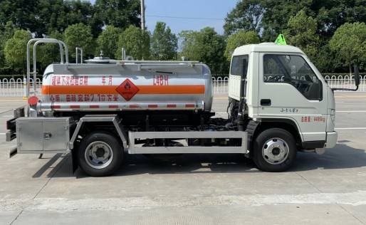 ����С��֮��1.5���{(l��n)����ȼҺ�w��ʽ�\(y��n)ݔ܇