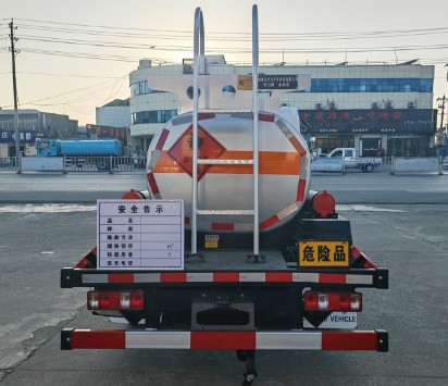 解放藍牌2.3方加油車_專力牌ZLC5040GJYCAQ6型加油車 解放藍牌2.3方加油車_專力牌ZLC5040GJYCAQ6型加油車