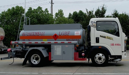 2.6�����������{(l��n)�Ƽ���܇_�|����YZR5047GJYZ6Q�ͼ���܇