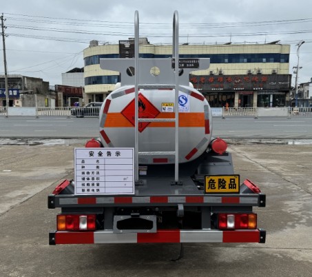 ���������{(l��n)��2.3��-2.7������܇_������ZLC5047GJYZQ6�ͼ���܇