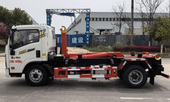 �µ����ҵ����������{(l��n)�ƹ�������܇_������CSC5049ZXXZ6��܇����жʽ����܇