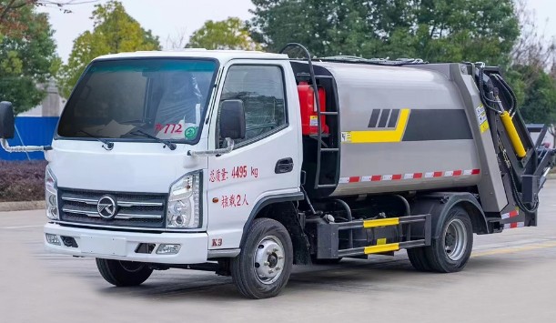 �����{(l��n)�Ɖ��s����܇,4���P�R���s����܇